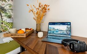 Unique Studio - Central Area